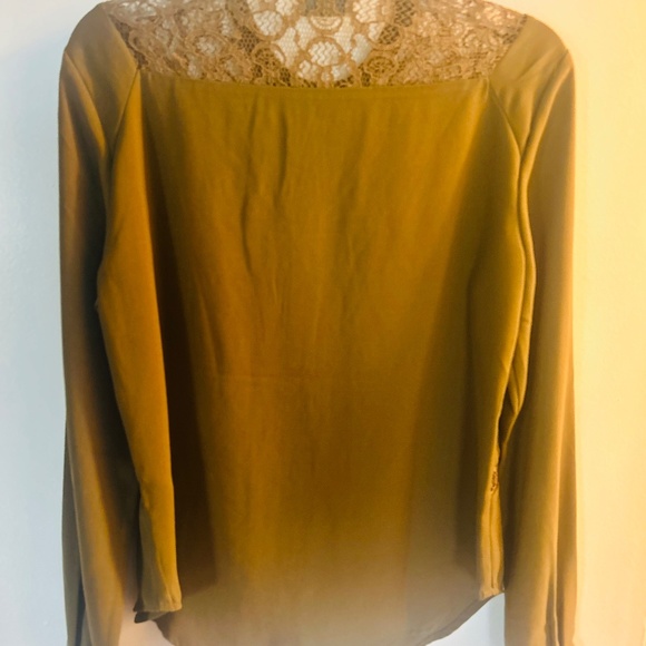 Vero Moda Blouse Sz M. in Mocha Color. NWT - Picture 2 of 6